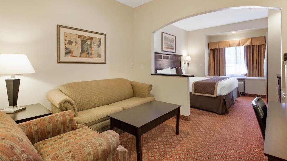 Best Western Roanoke Inn & Suites Exterior photo