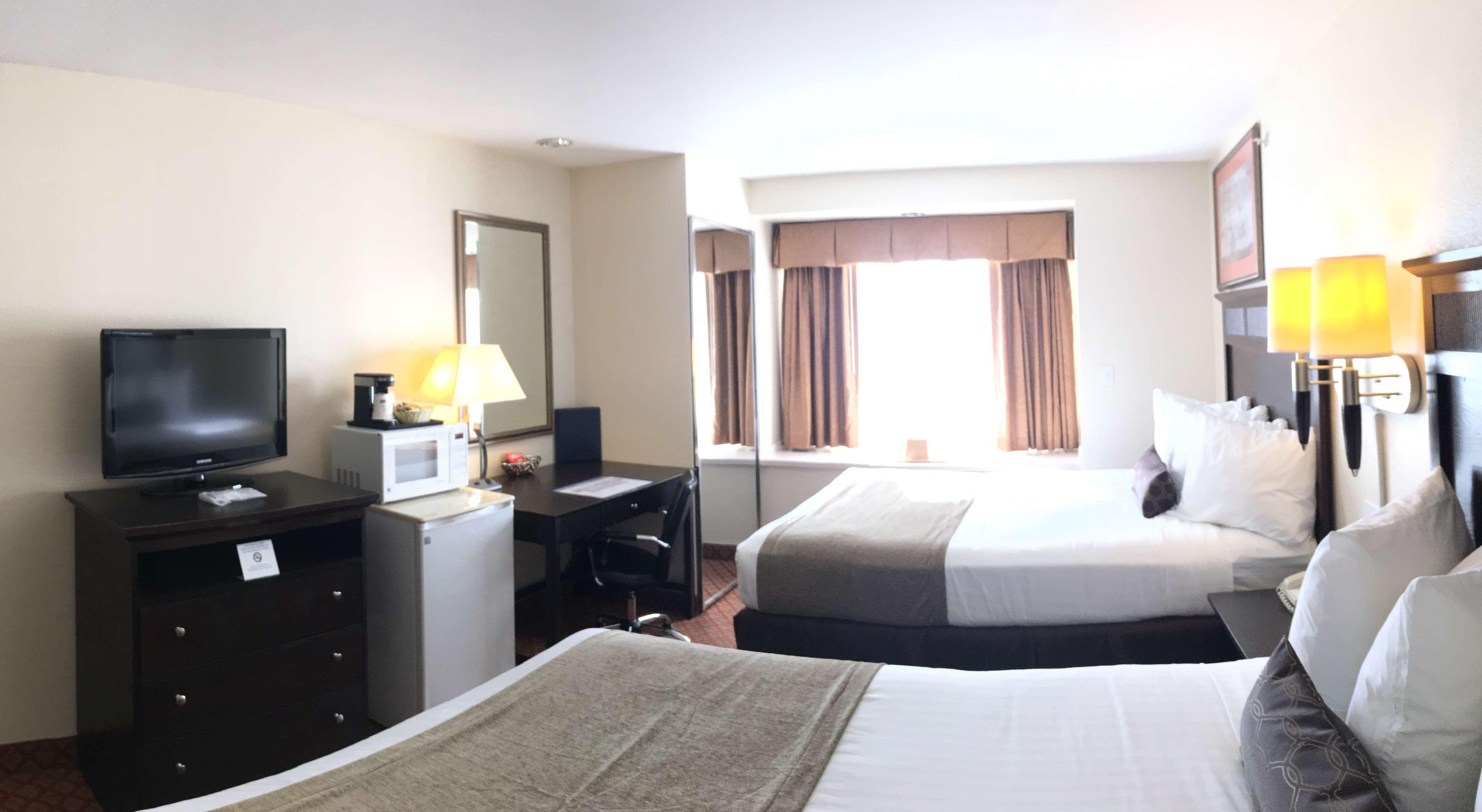 Best Western Roanoke Inn & Suites Exterior photo