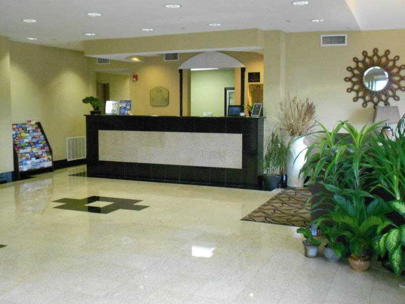 Best Western Roanoke Inn & Suites Exterior photo
