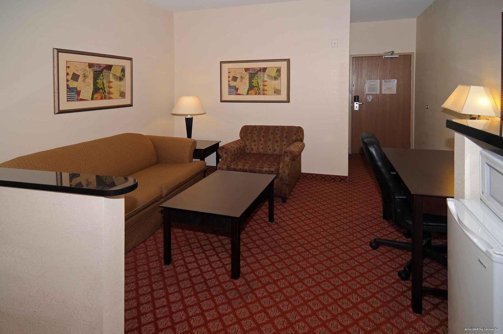 Best Western Roanoke Inn & Suites Room photo