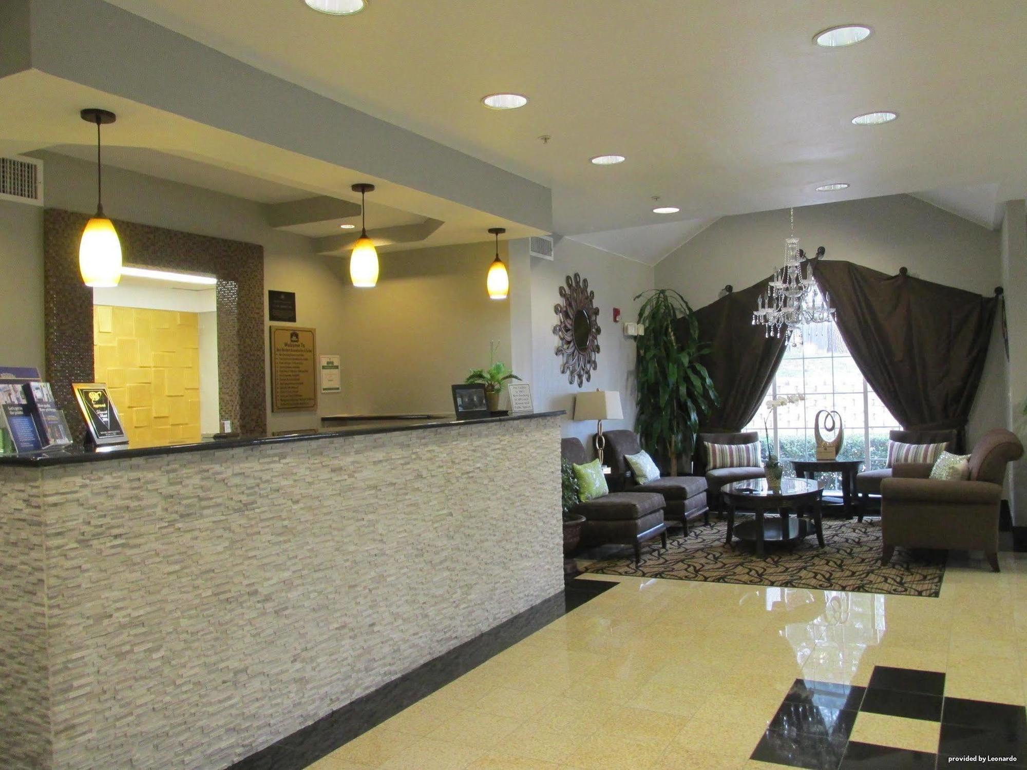 Best Western Roanoke Inn & Suites Exterior photo