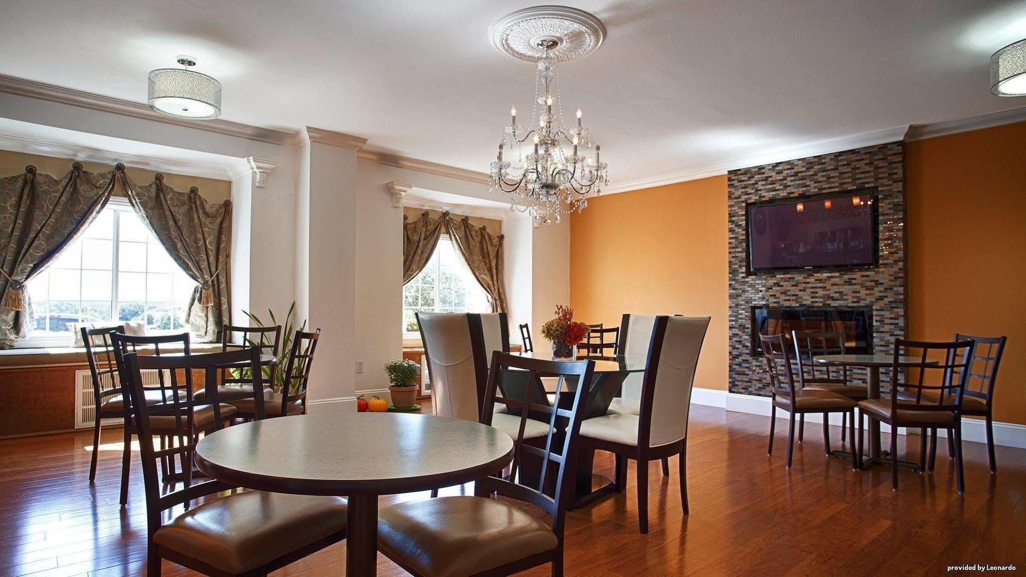 Best Western Roanoke Inn & Suites Exterior photo